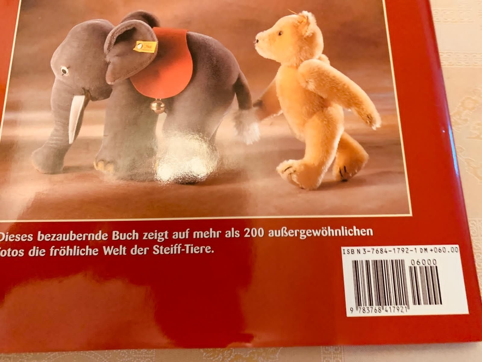 Libri: STEIFF Buch - Freude mit Steiff-Tieren – Nuovo (secondo la descrizione) da Bülach venduto da sadiZH 1
