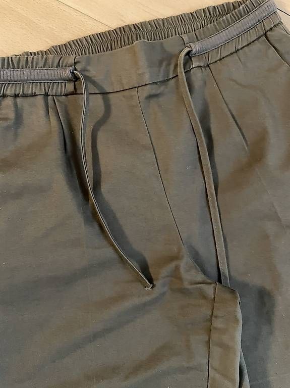 Pantaloni: Hose ZARA – Usato da Bern venduto da Milena2323 1
