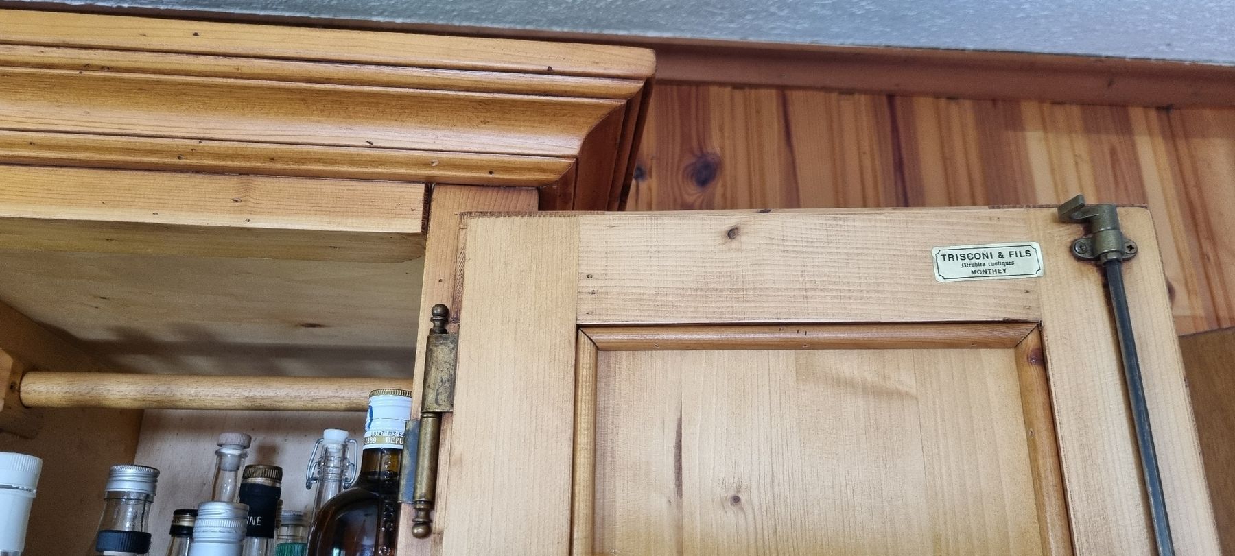 Armoires: armoire penderie Trisconi – D'occasion à Poliez-Pittet par yvus01 2