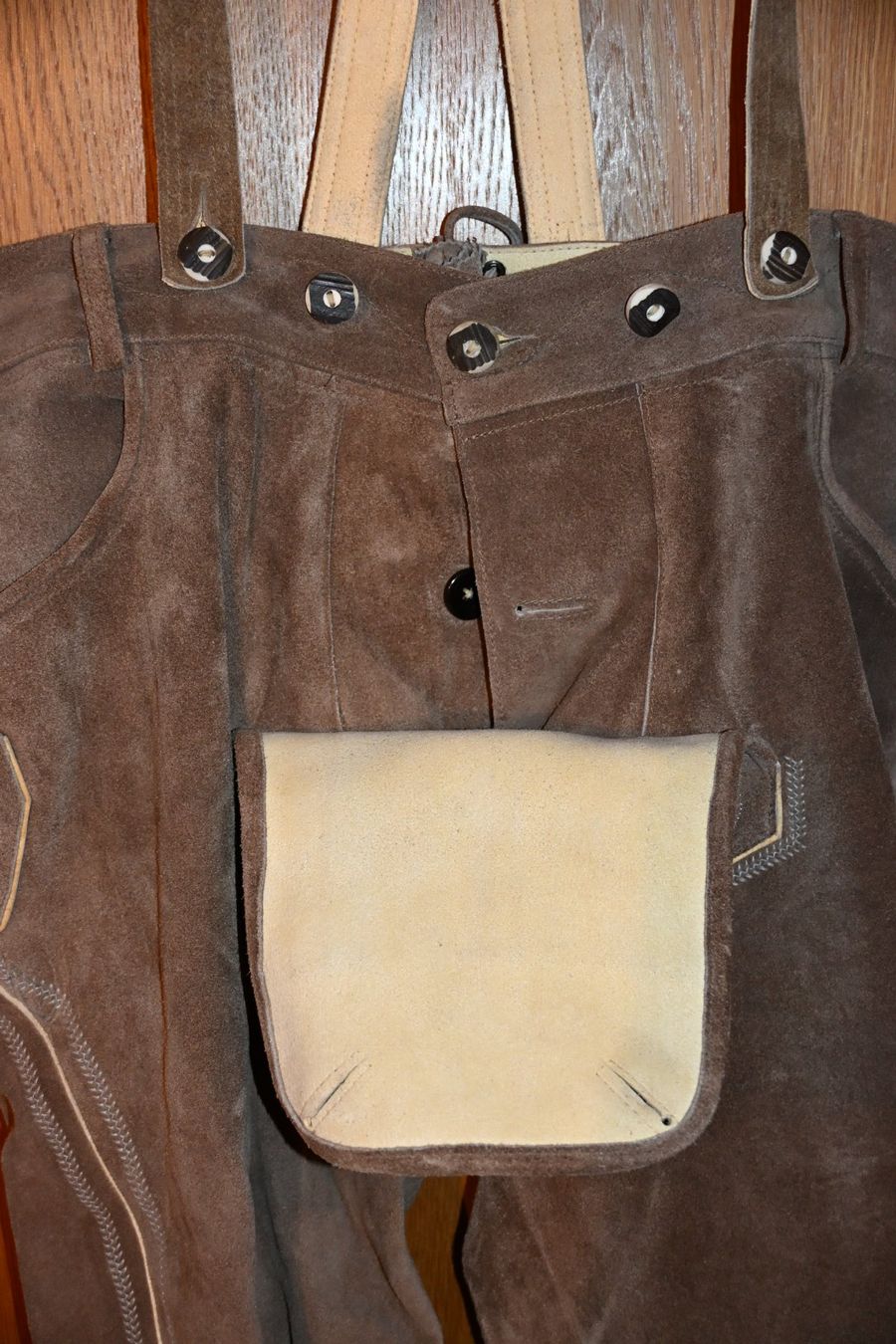 Pantaloni: Schöne Lederhose kurz – Nuovo (secondo la descrizione) da Romanshorn venduto da carnivor01 1