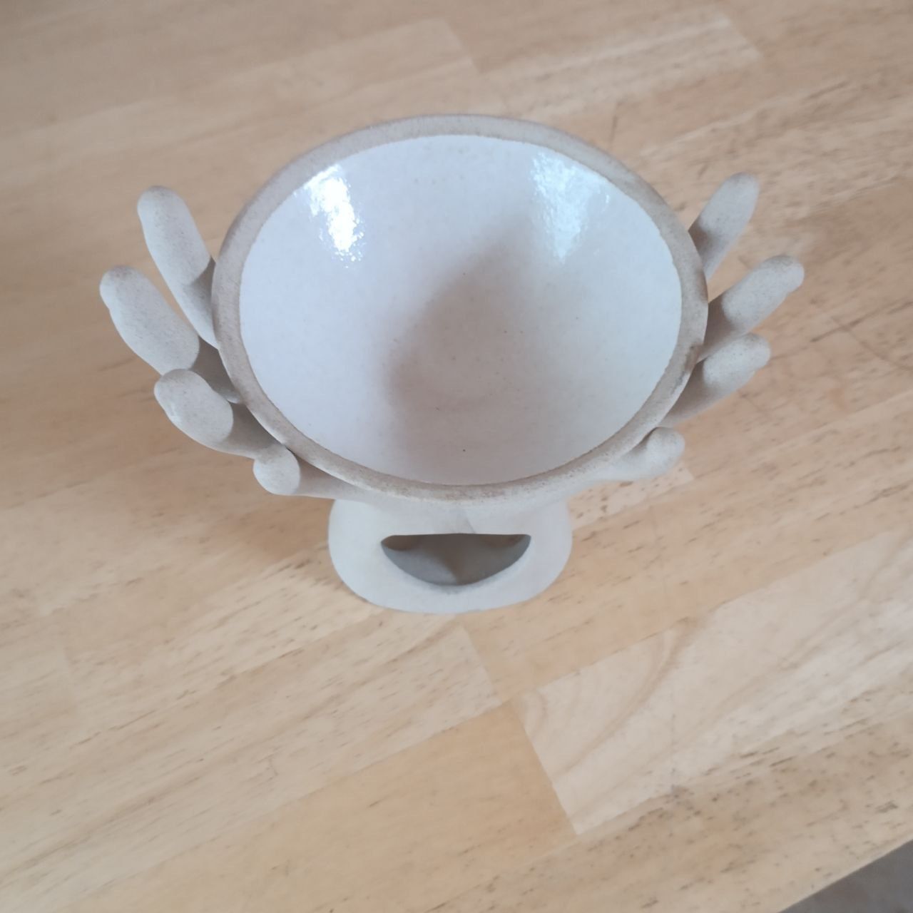 Duftöldiffusoren: Keramik- Duftlampe   Hände 18 cm – Gebraucht aus Zezikon von Mercataro 1