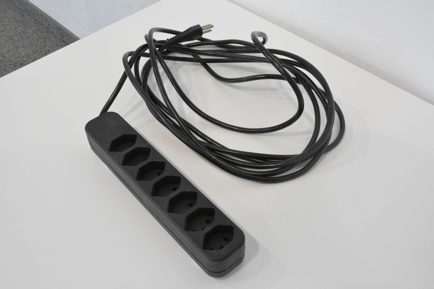 Stecker: Max Hauri Swiss Line Mehrfachstecker – Gebraucht aus Schönenwerd von mcofficeshop 2