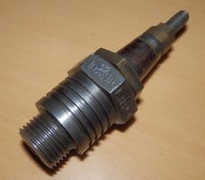 Antike 18mm Zündkerze für Oldtimer ca. 1920