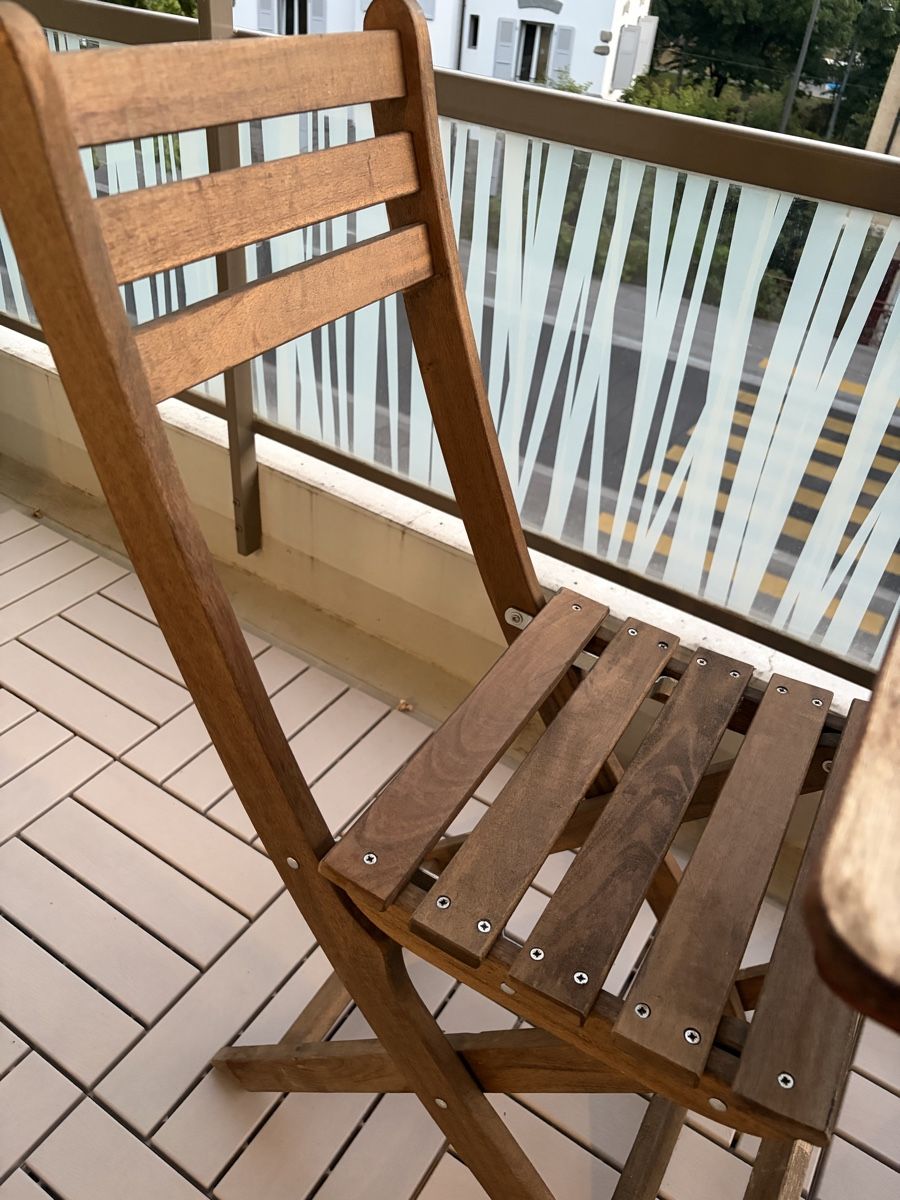 Ikea Tischset: IKEA ASKHOLMEN set table and 2 chairs  – Gebraucht aus Lausanne von dbe_d5vg 4