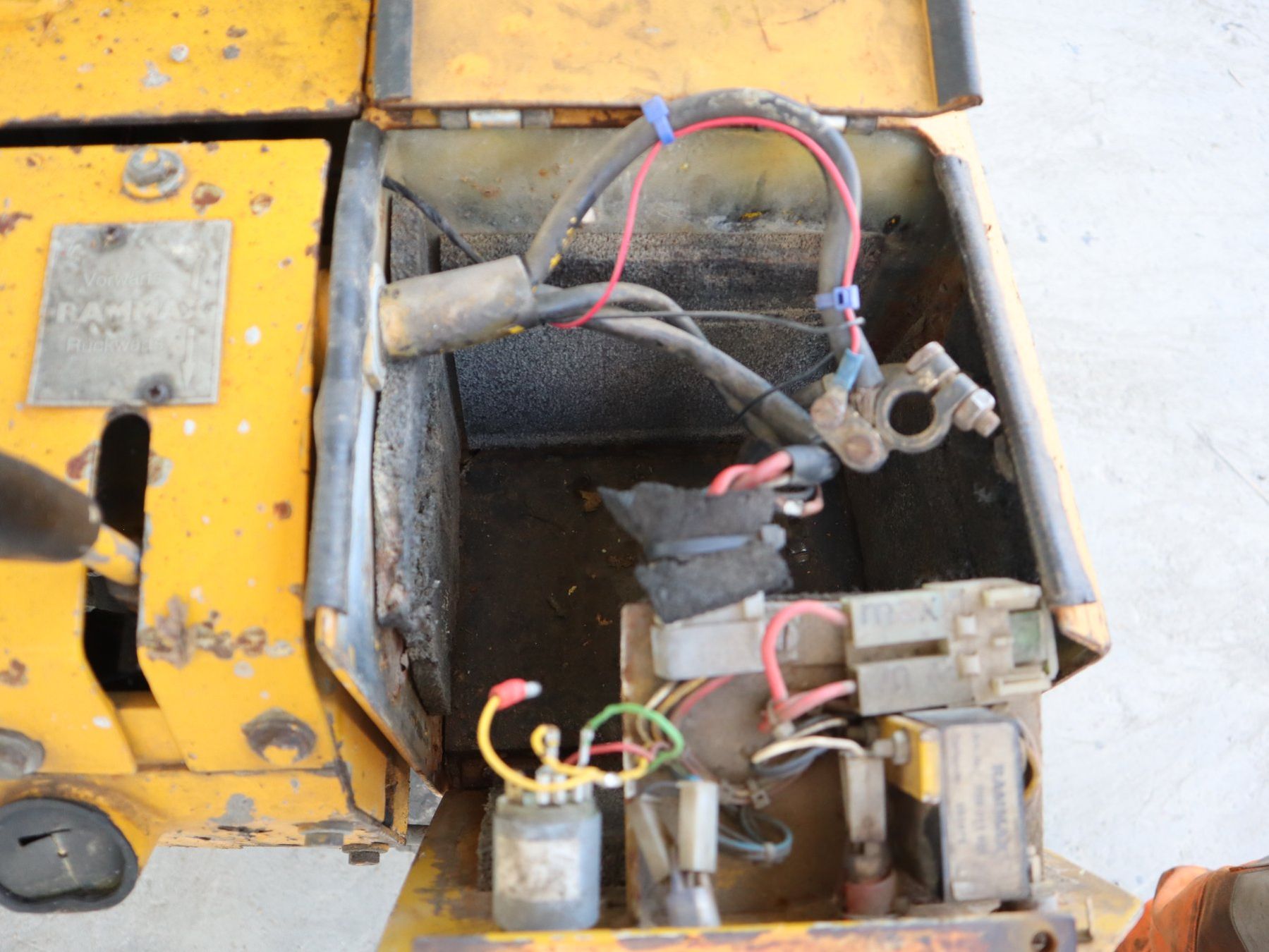 Rammax Tutte le macchine: Rammax, Grabenwalze – Usato da Hasle LU venduto da Arag08 8