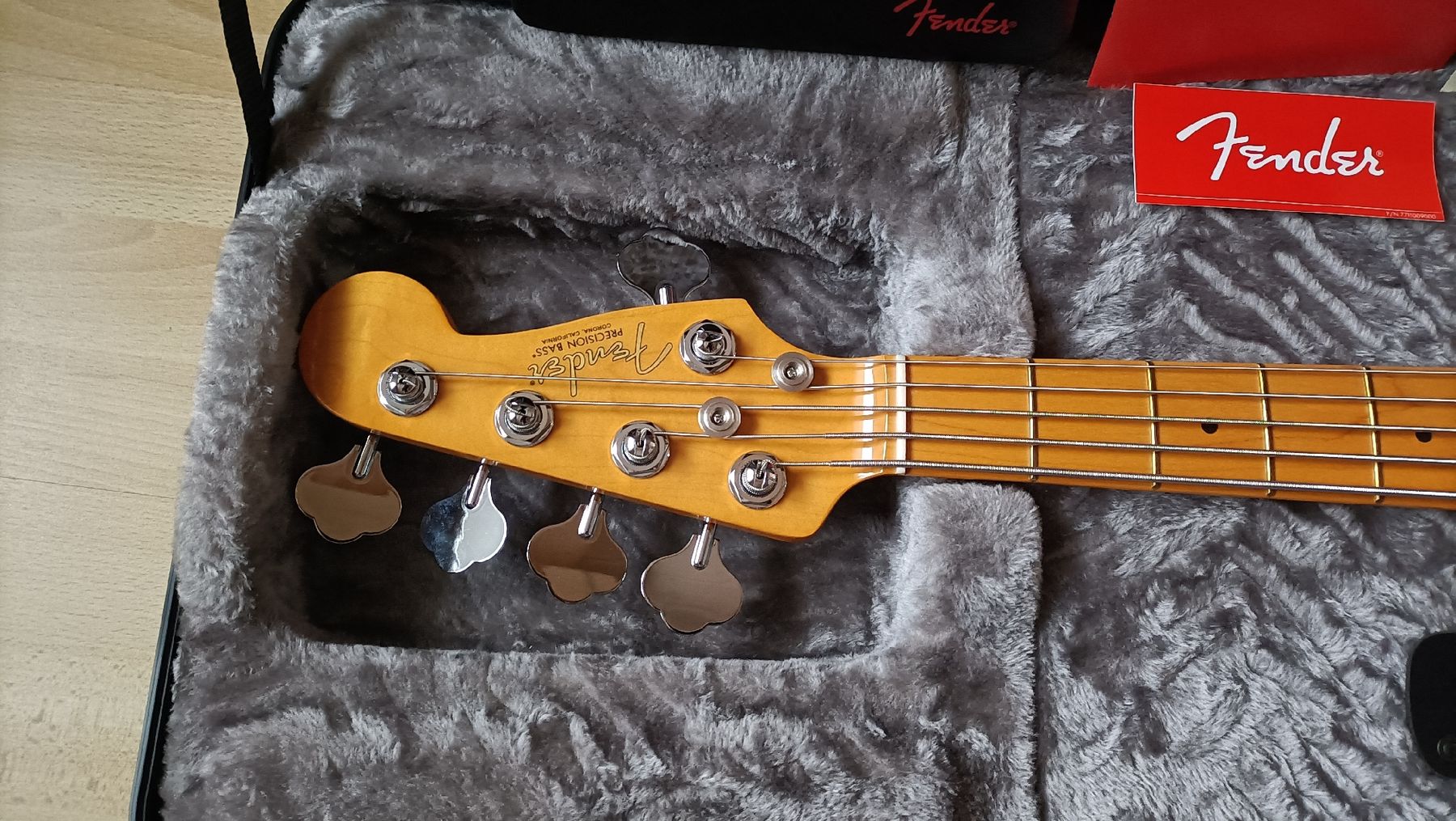 Fender Strumenti musicali: Fender Precision AM Pro II P Bass V MN DK NIT – Nuovo (secondo la descrizione) da Font venduto da Denmka 2