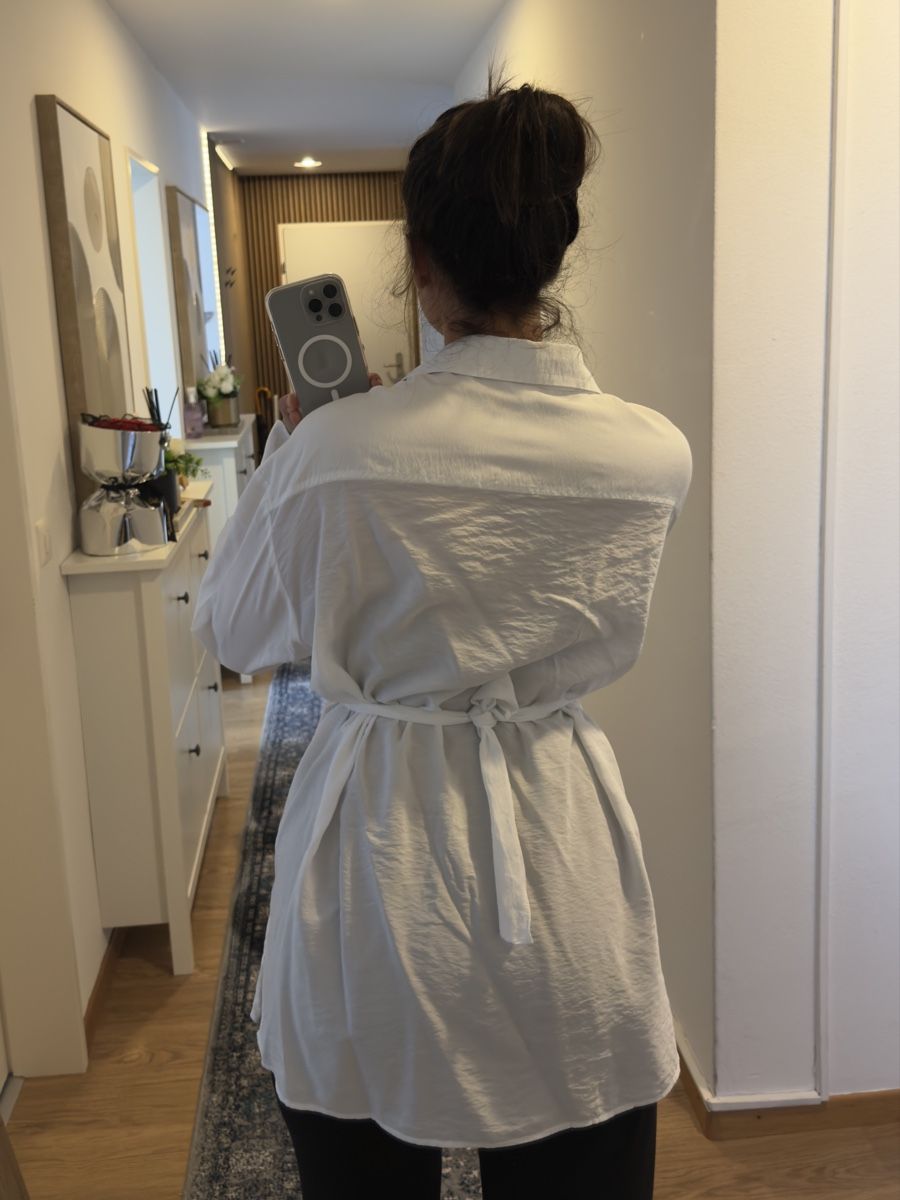 H&M Camicette: H&M Hemd Weiss Damen – Usato da Niederhasli venduto da elm_7pyv 2