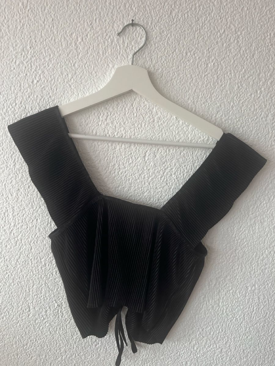 Top: schwarzes gerafftes Top  – Usato da Andwil SG venduto da sas_m9tn 2