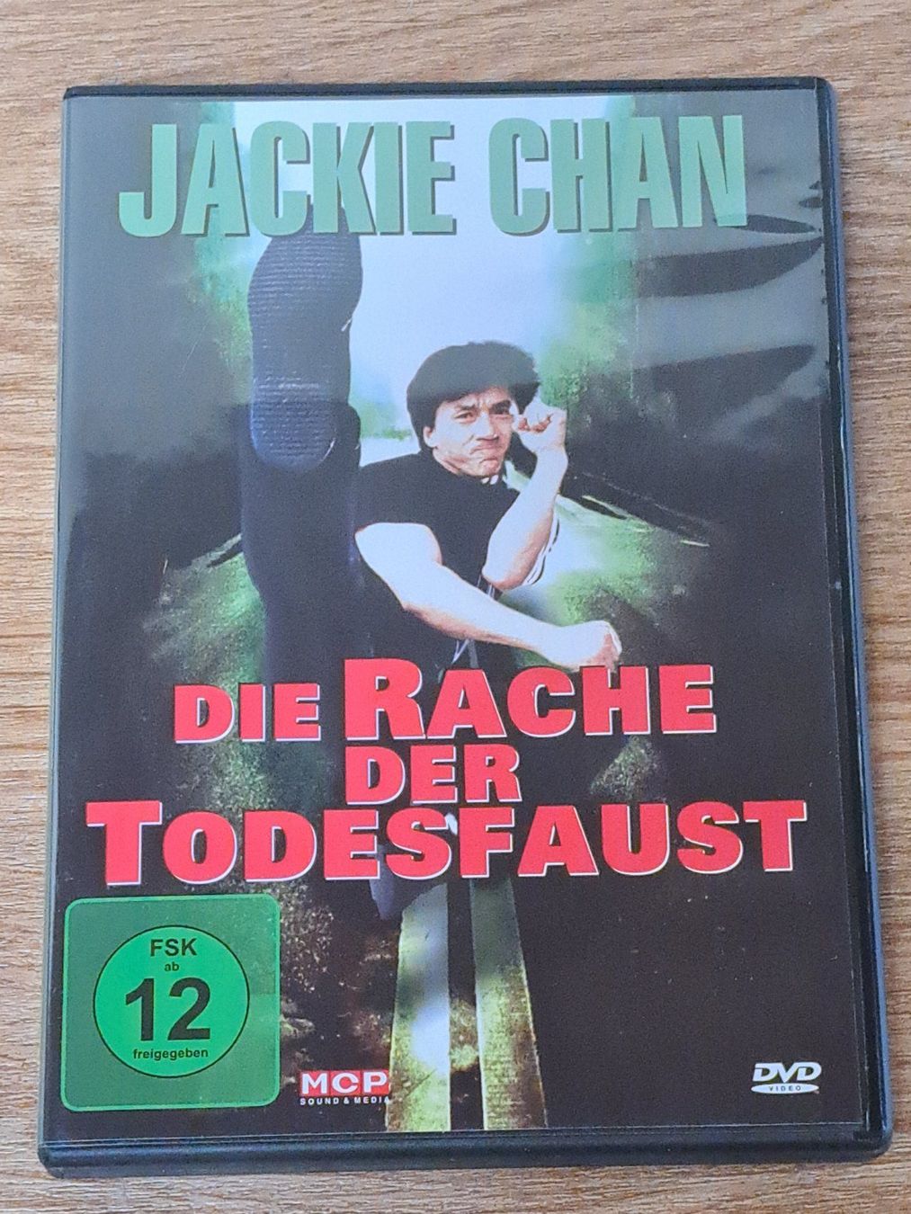 Tutti i DVDs: DVD JACKIE CHAN, Die Rache der Todesfaust – Nuovo (secondo la descrizione) da Unterseen venduto da Kanica