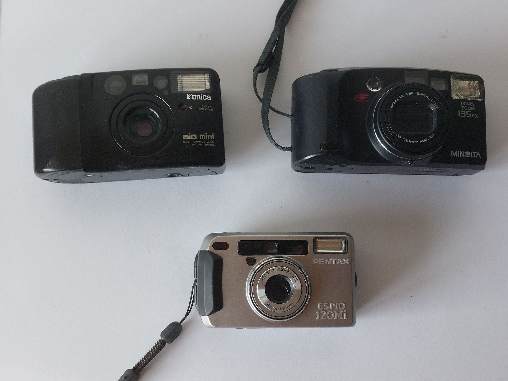 Appareil photo: 3 Analoge Kompaktkameras – Défectueux à Schmitten FR par losim1 1