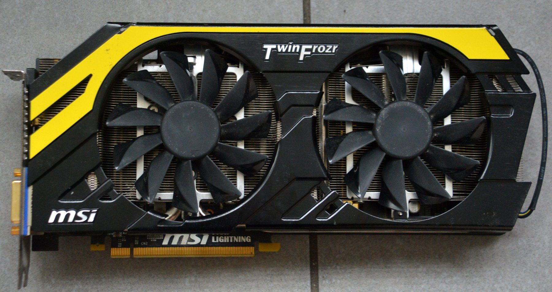 MSI Grafikkarten: MSI N770 Lightning NVIDIA GeForce GTX 770 PCI Express – Gebraucht aus Collonges von arashee 1