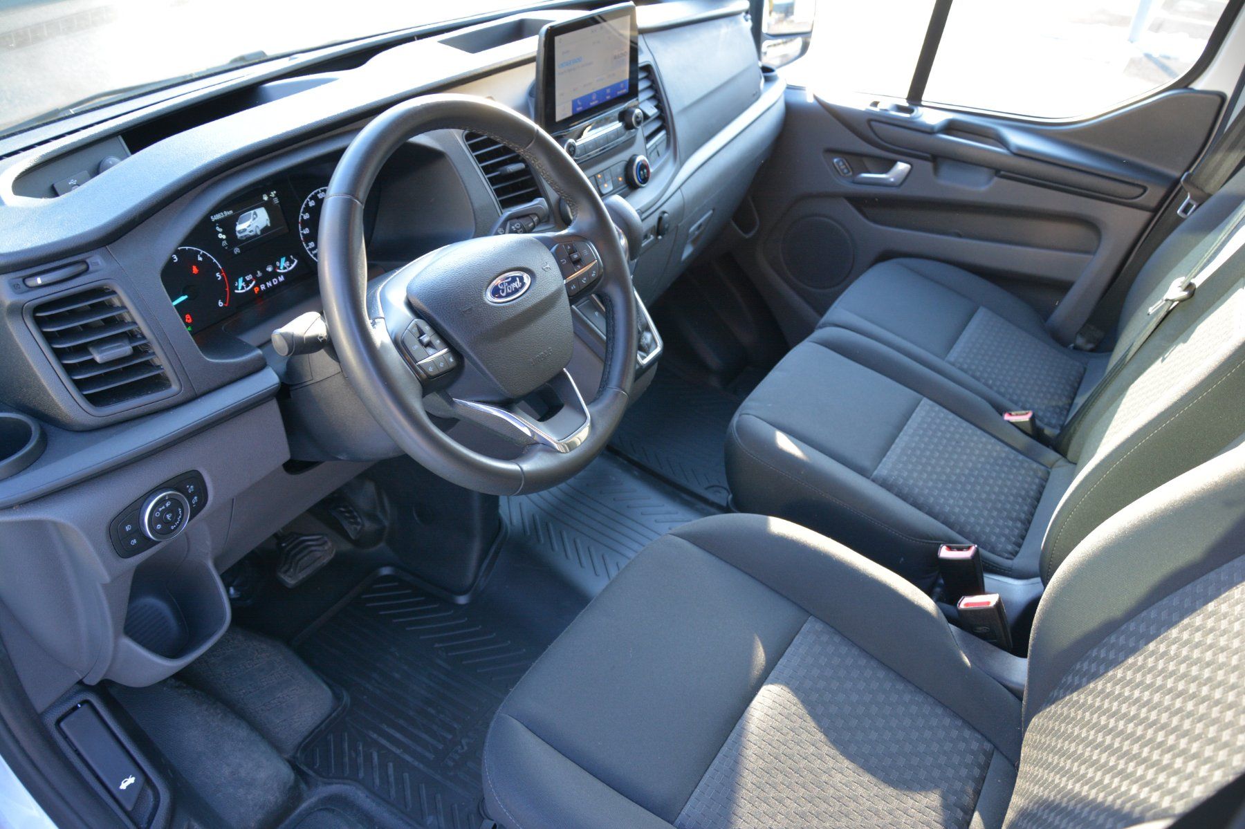 Ford Veicoli commerciali: FORD Transit Custom Van 300 L2H1 Trend A – Usato da Oberkulm venduto da Curiger-Automobile 6