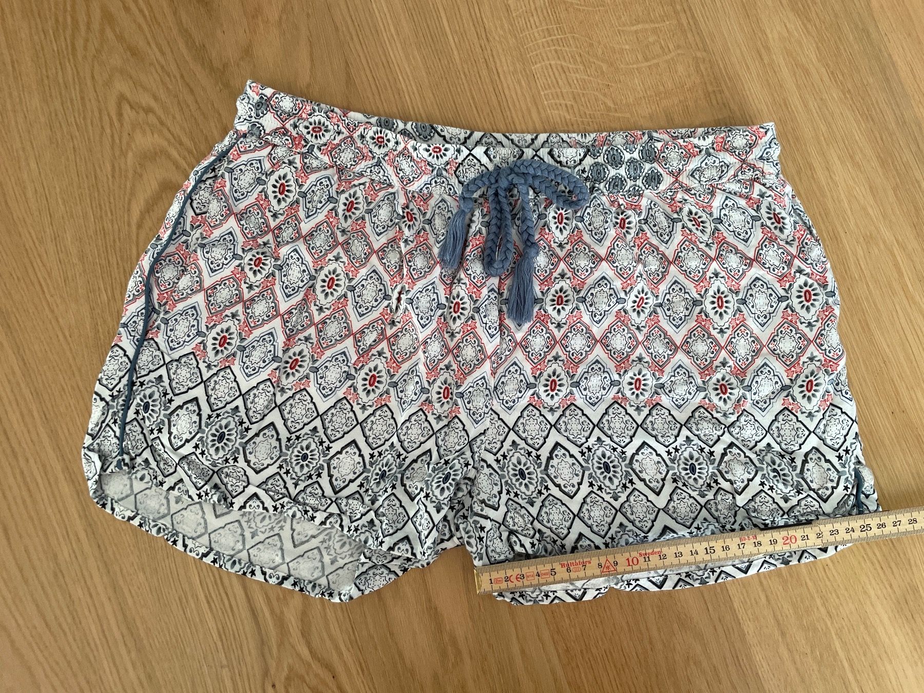 Pantaloni: Stoffhose Kiwi Saint Tropez M – Usato da Basel venduto da pilzliii 1