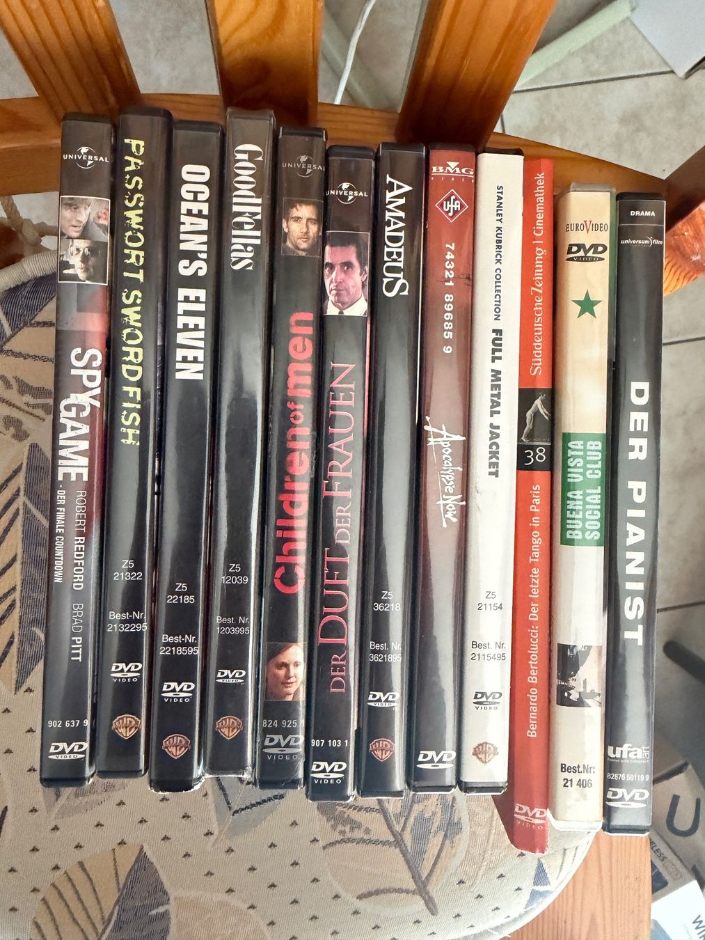 Alle DVDs: Set mit 12 Filmen auf DVD, deutsche Version – Gebraucht aus Minusio von Vertigopop 2