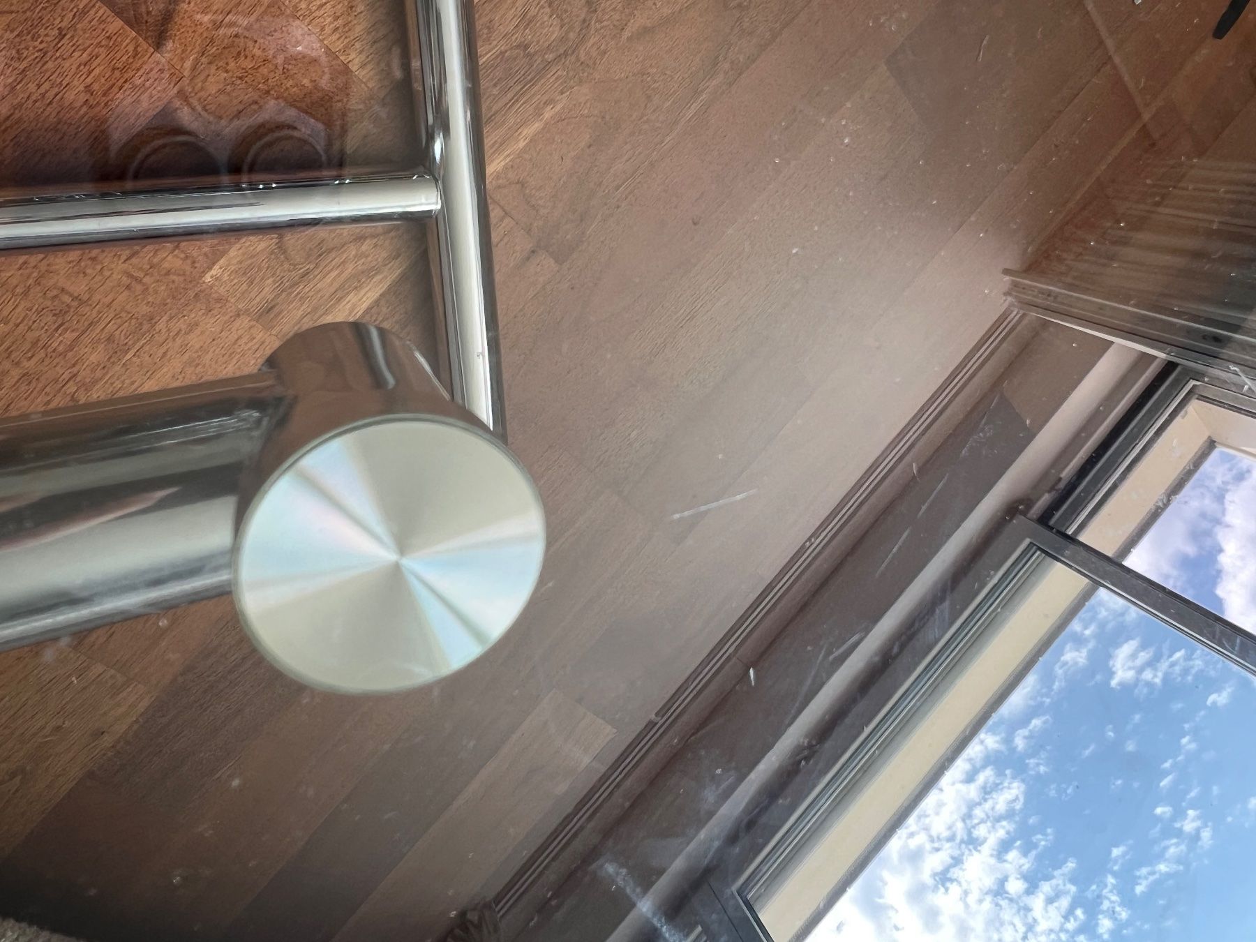 Tavoli: Couchtisch Hochverstellbar Glas Chrom – Usato da Jona venduto da Sariksa 4