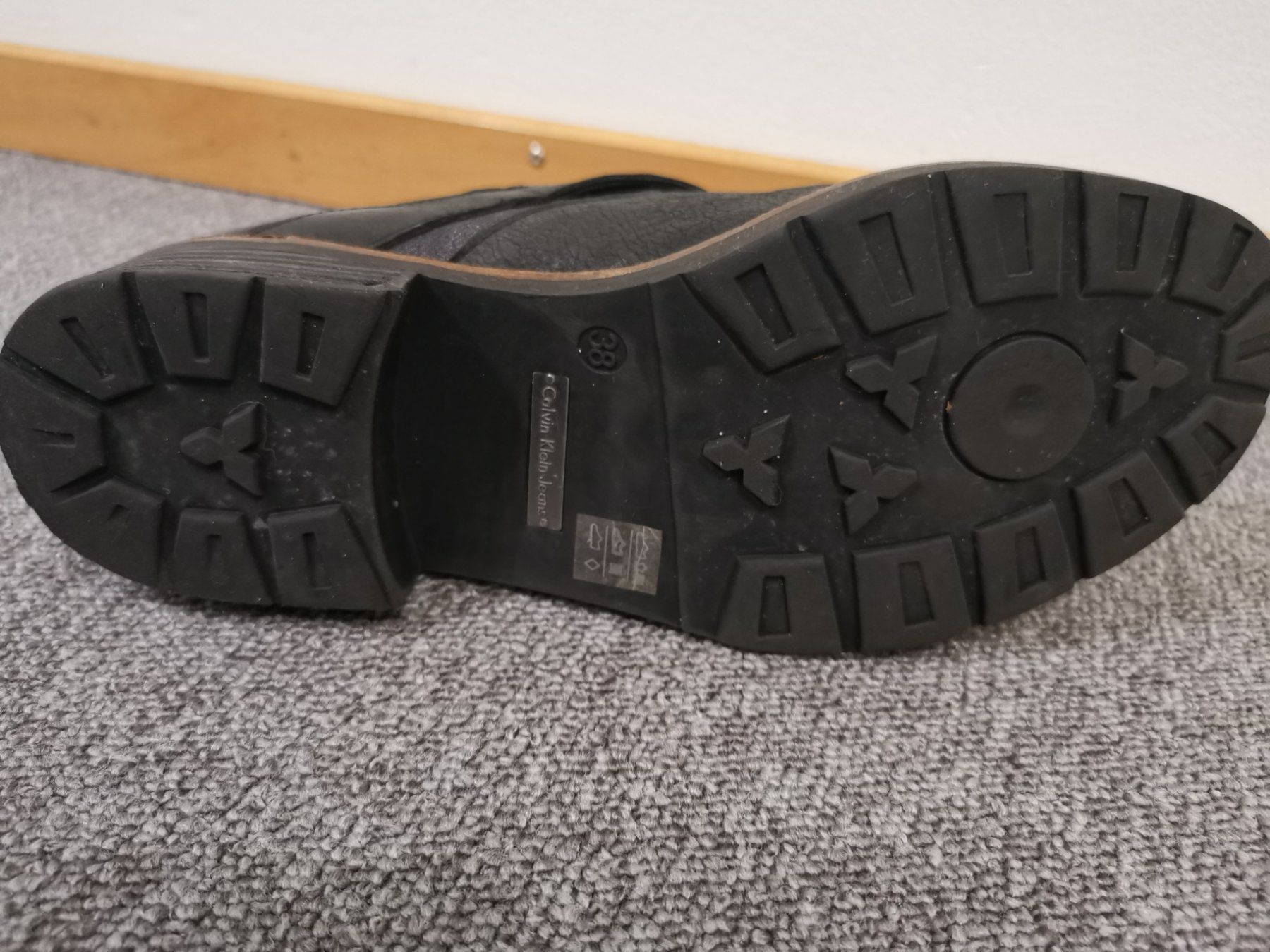 Calvin Klein Damenschuhe: Schuhe 38 Calvin Klein – Gebraucht aus Pfaffhausen von mat_ld9l 1