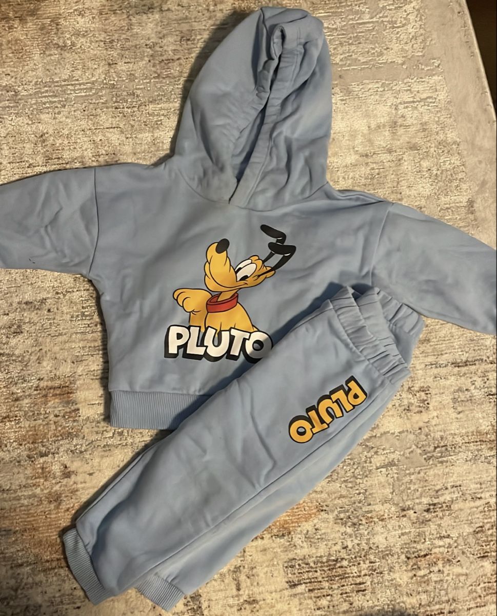 Lotti & Set di vestiti: Pluto hoodie & sweatpants set Gr86  – Nuovo (secondo la descrizione) da Rüschlikon venduto da Sukhi_H