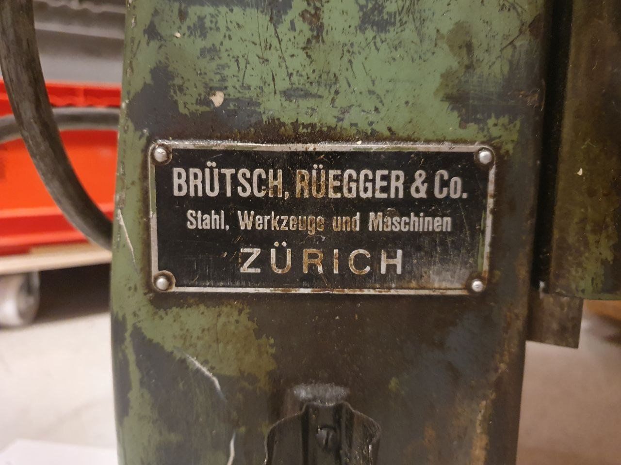 Trapani: Tischbohrmaschine mit spez. Funktion – Usato da Burgdorf venduto da LIO.Burg.34 1