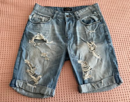 Bershka Denim Shorts, destroyed Look