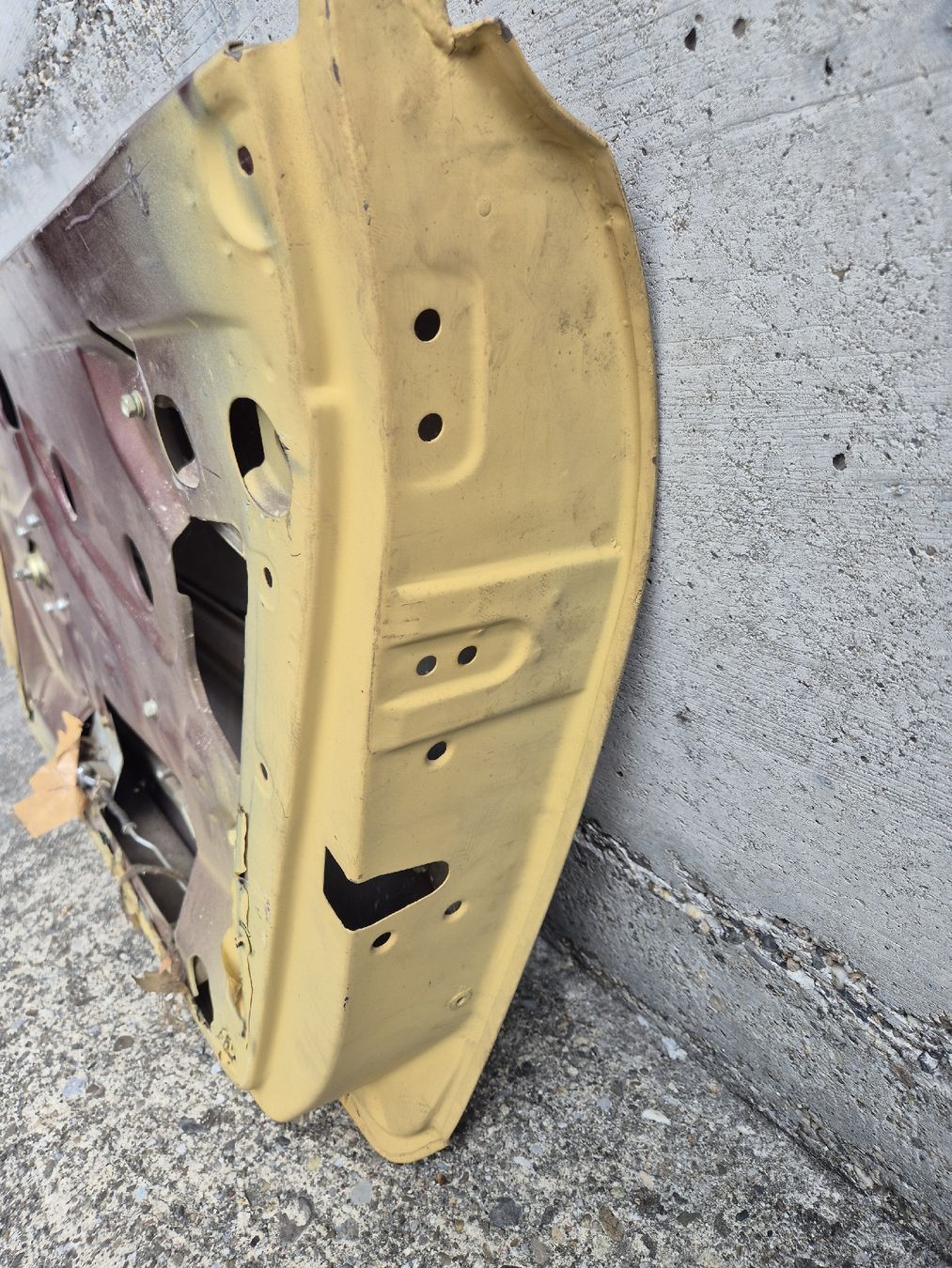 Nissan Tutti pezzi di ricambio auto: Datsun 240 Z Türe rechts  – Usato da Wangen b. Olten venduto da madmax05 3