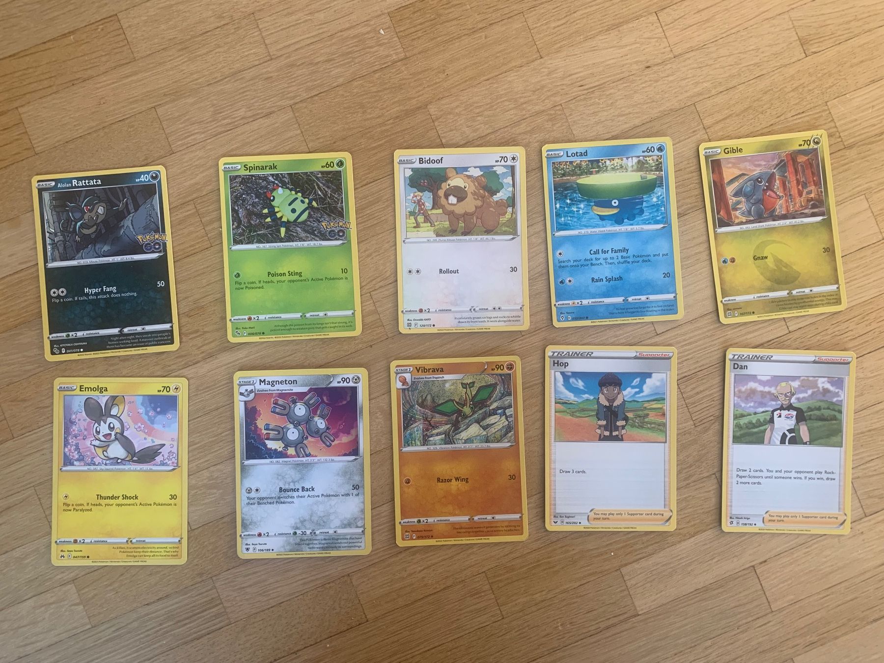 Pokémon Sammelbilder & Trading cards: Lot de cartes Pokémon diverses – Gebraucht aus Villars-sur-Glâne von Magdaka