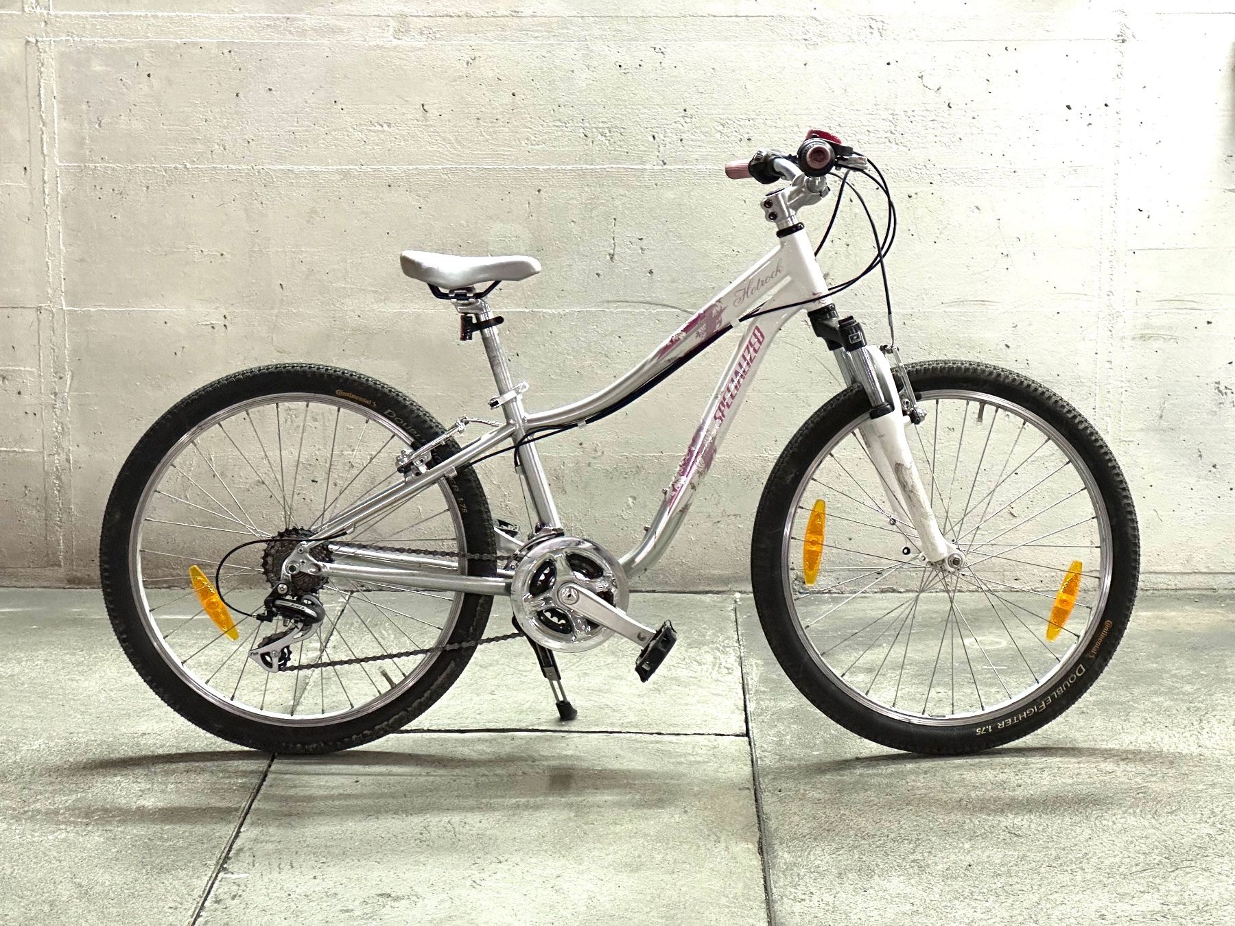 Specialized Velos: Kindervelo Specialized 24" Hotrock – Gebraucht aus Zürich von misterdamister