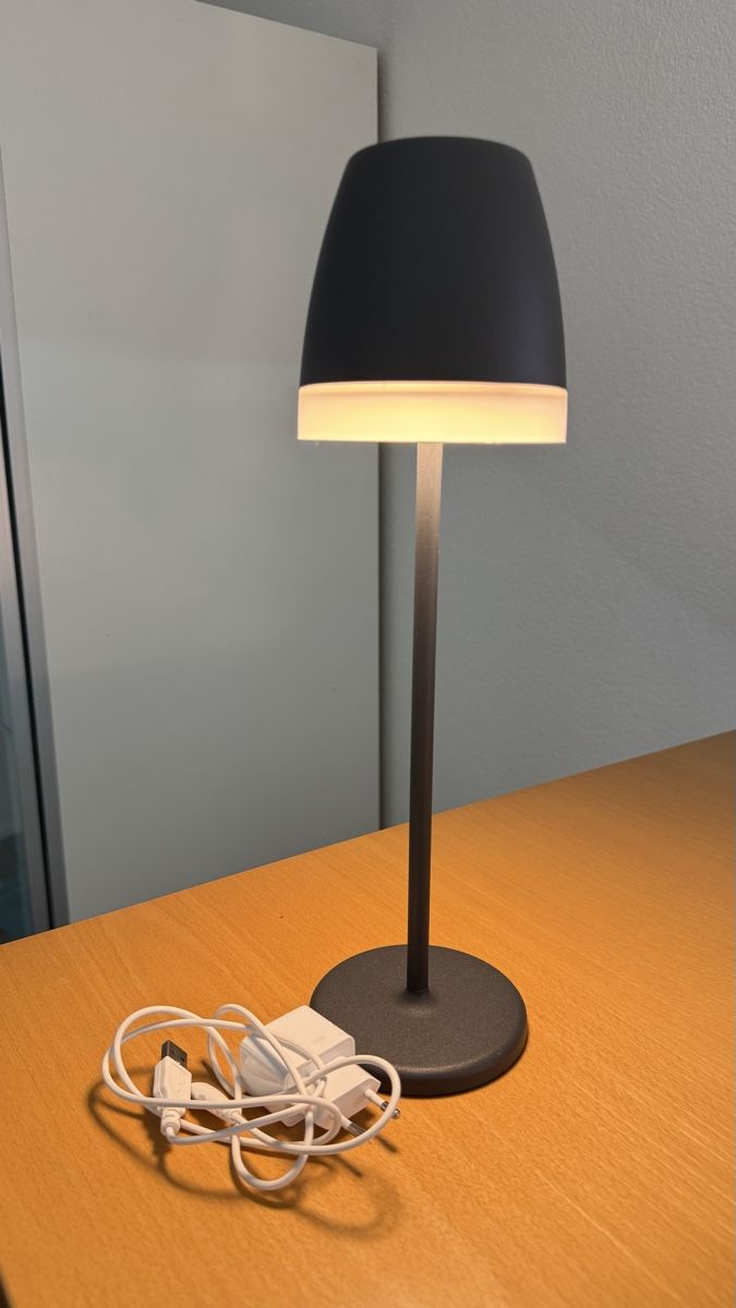 Lampes: Tischleuchte Akku – D'occasion à Othmarsingen par Mafi96
