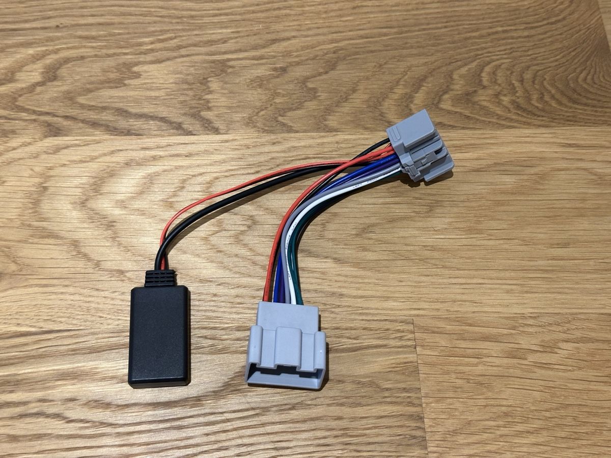 Volvo Toutes les pièces auto: Volvo Bluetooth Empfänger Adapter – Neuf (Voir description) à Sissach par MaPug