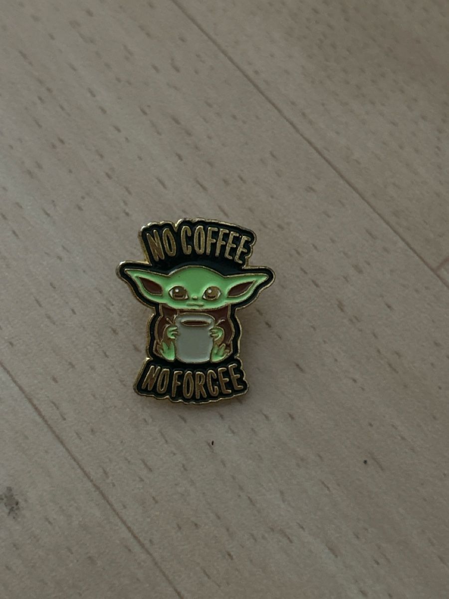 Placchette & Badge: Yoda Pin – Usato da Zürich venduto da xeniiilou