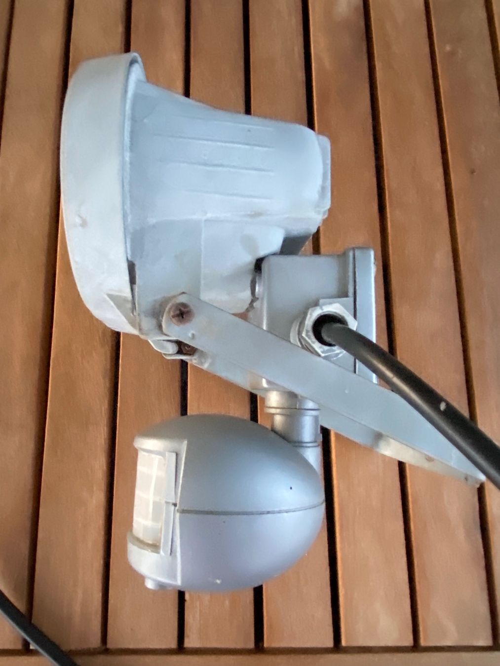 Lampade: Lumière avec détecteur – Usato da Fribourg venduto da BlolPloop 3