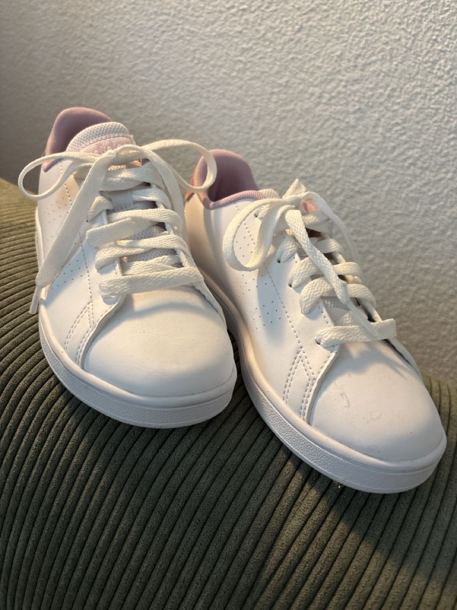 Adidas Scarpe per ragazze: Adidas Sneaker Weiss/Rosa, Grösse 33 – Nuovo (secondo la descrizione) da Pfungen venduto da jubel80 2