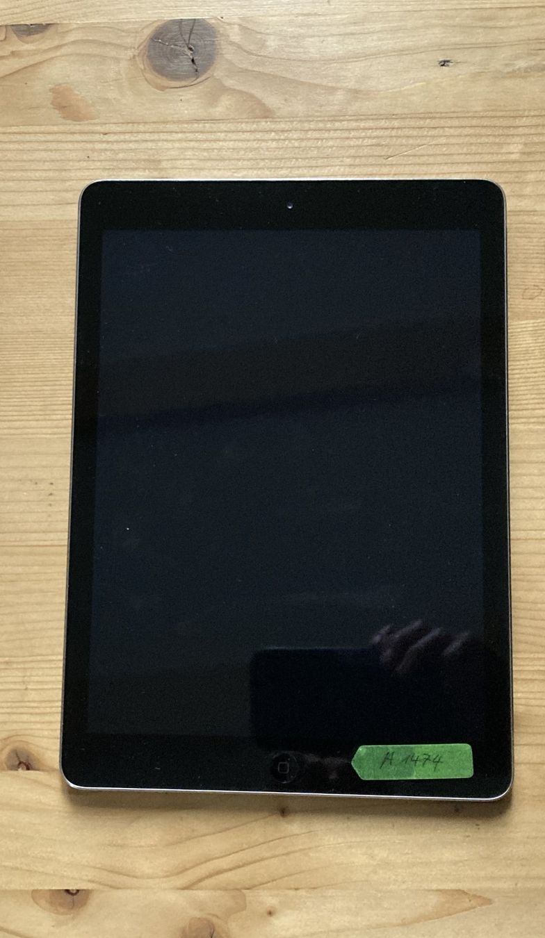 Apple Tablet PC: APPLE iPad  A1474  9.7´´ – Difettoso da Muttenz venduto da mjd_mjd 2