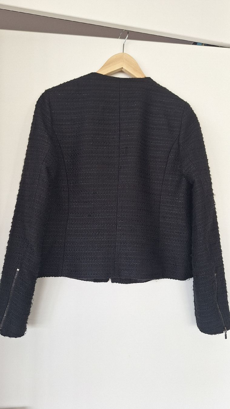 Esprit Jacken: Schwarze elegante Esprit Kurzjacke, Gr. 36/38 – Gebraucht aus Oberkulm von kar_jgx9 2