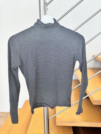 pull col roulé à rayure