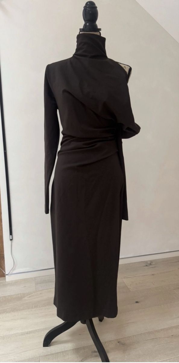 Kleider: Dress – Neu (gemäss Beschreibung) aus Genolier von tan_rd6s 2