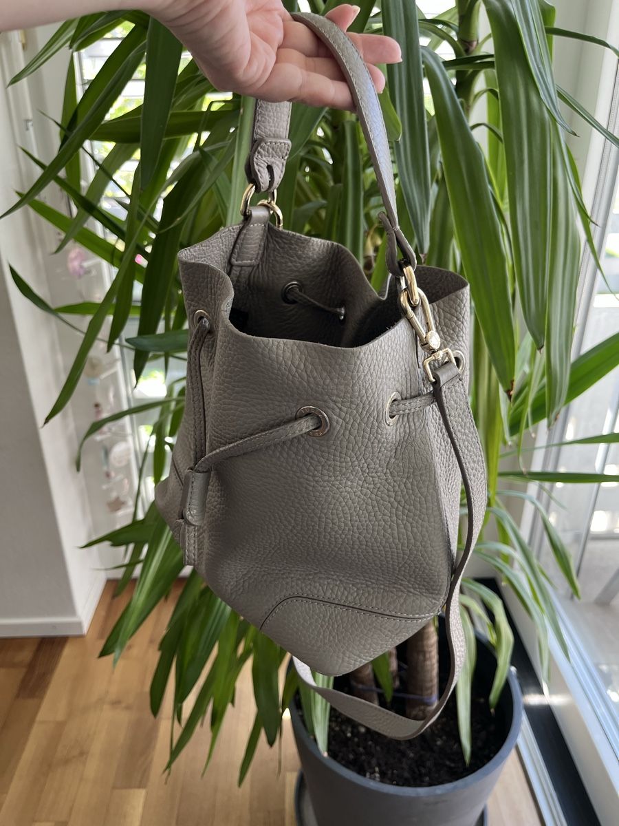 Furla Borse da donna: Furla Leder Bucket Bag klein – Usato da Zürich venduto da tsunrise122 1