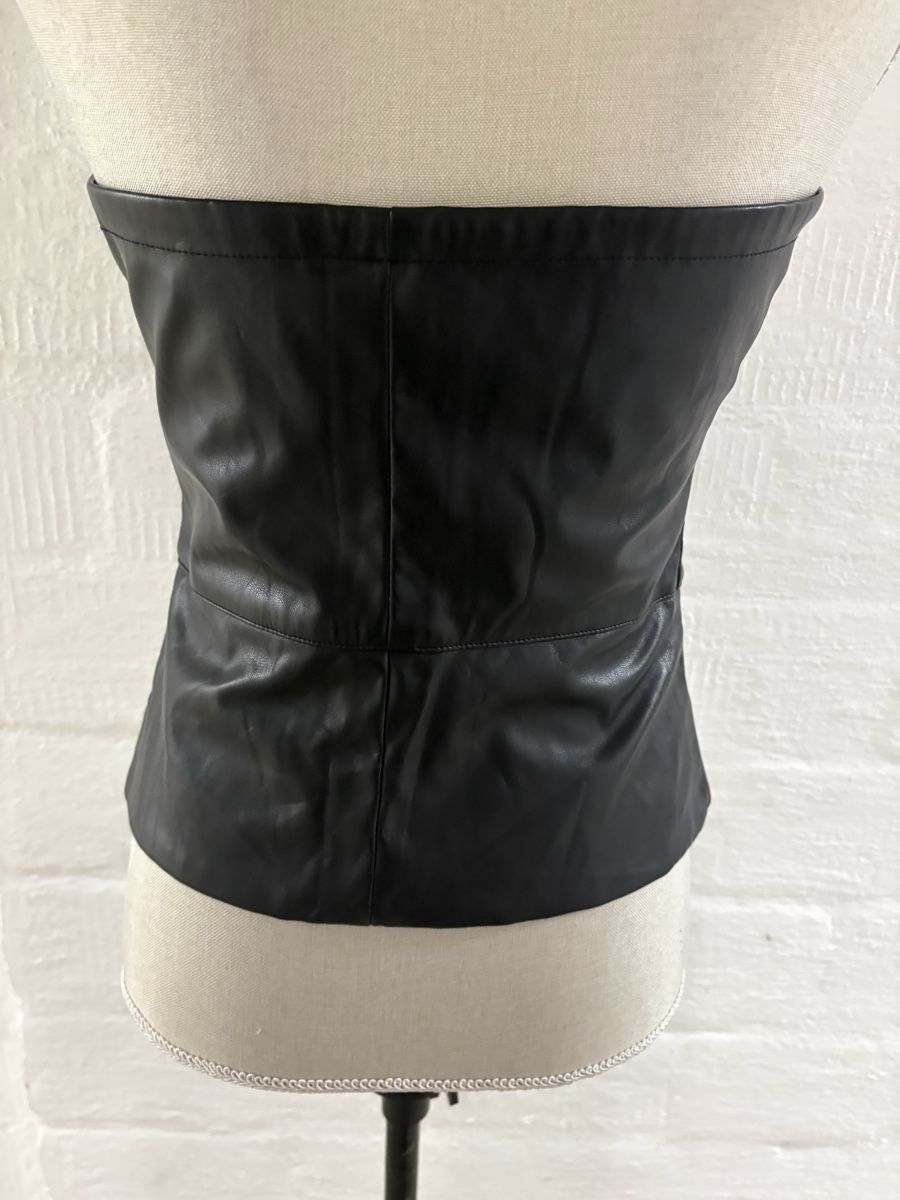 Top: Damen Kunstleder Top,Gr.M(S) – Nuovo (secondo la descrizione) da Winterthur venduto da Nena222 1
