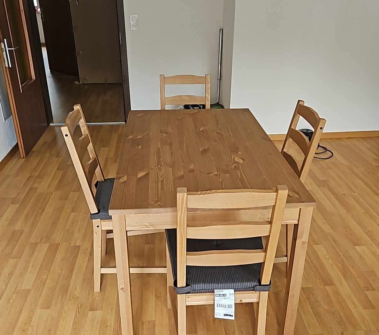 Ikea Set di tavolo e panche: dinning table with chairs  – Usato da Bad Ragaz venduto da siy_7sc2