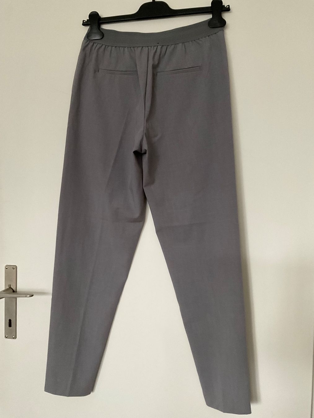Pantaloni: Object schöne Hose Gr 34 grau – Nuovo (secondo la descrizione) da Urdorf venduto da alda02 3
