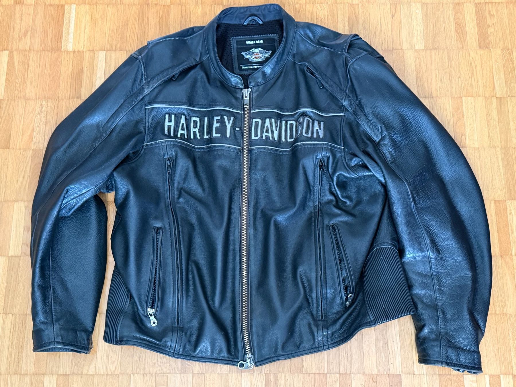 Harley-Davidson Giacche: Harley Davidson Lederjacke 2XL – Usato da Reinach BL venduto da BL4153