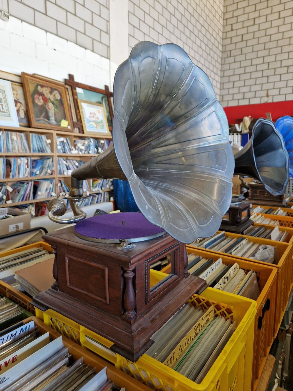 Giradischi: Trichter Grammophone  mit Kurbel – Usato da Wädenswil venduto da tome70 1