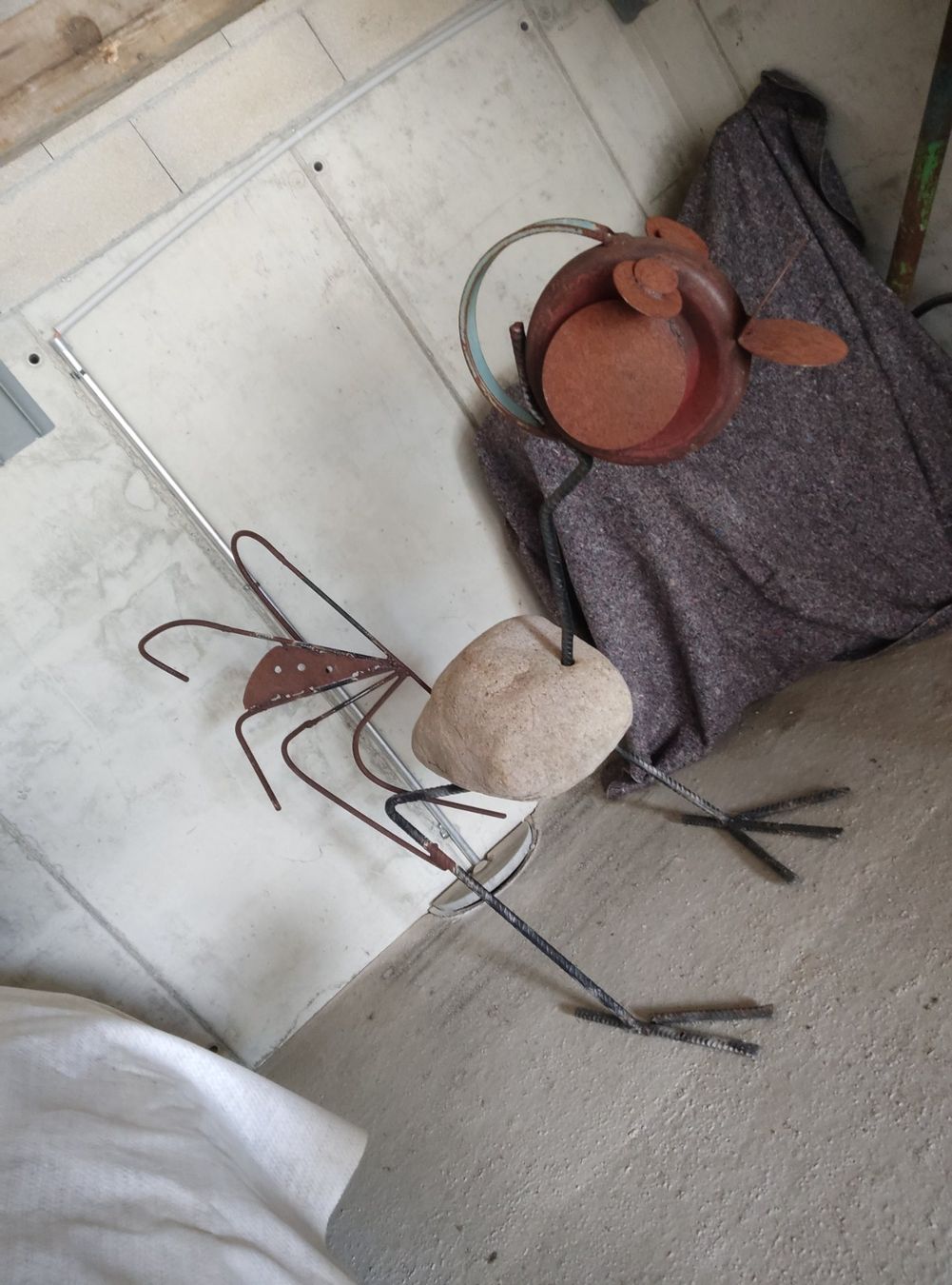 Sculture & Statue: Oiseau, rost vogel – Usato da Vicques venduto da prairie0809