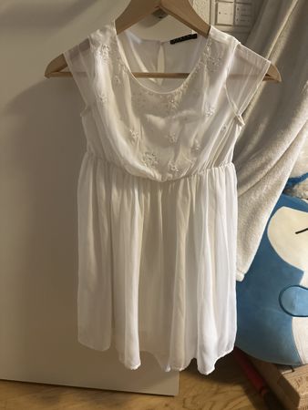 Weisses festliches Kleid