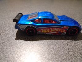 Spielzeugauto Circle Tracker Hot Wheels, blau/glitzernd