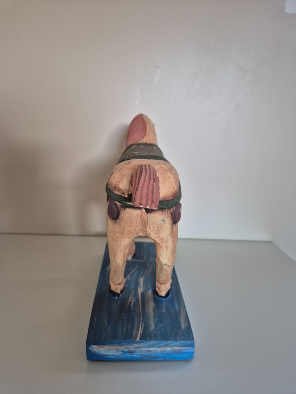 Figuren: Holzpferd mit Sockel handbemalt – Gebraucht aus Dietikon von grafad 3