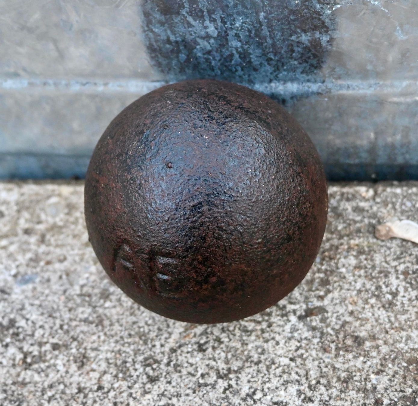 Giochi: Gebrauchte Eisen Kugelstoss Kugel 4 Kilo - 4K / AE – Usato da Pfaffhausen venduto da mono_rec 5