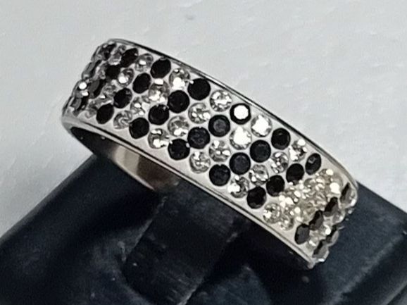 Anelli: ring edelsthal mit kristall,,,glanzig – Nuovo (secondo la descrizione) da Basel venduto da bij_5hqd