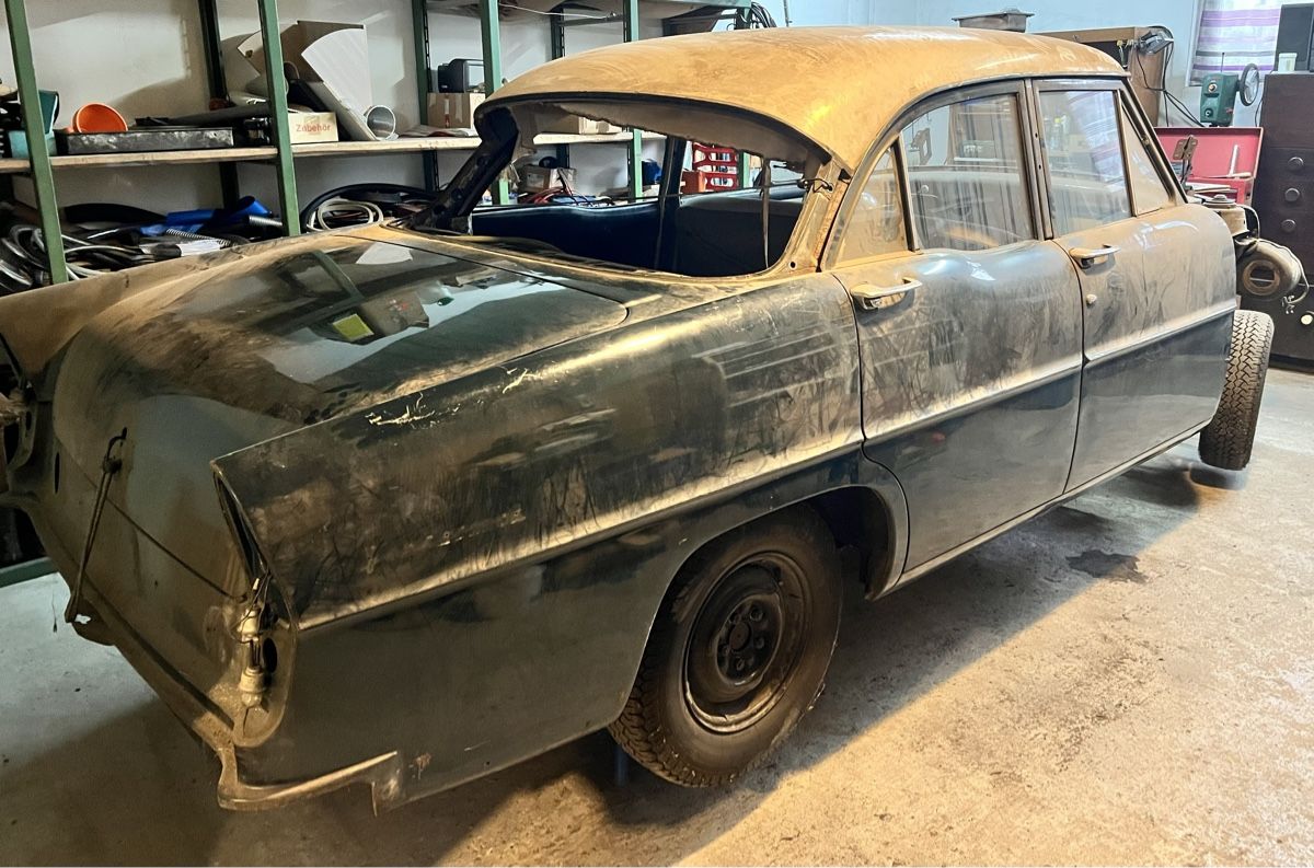 Ford Automobili: Ford Versailles V8 Oldtimer – Difettoso da Sevelen venduto da Ritiplampi 2