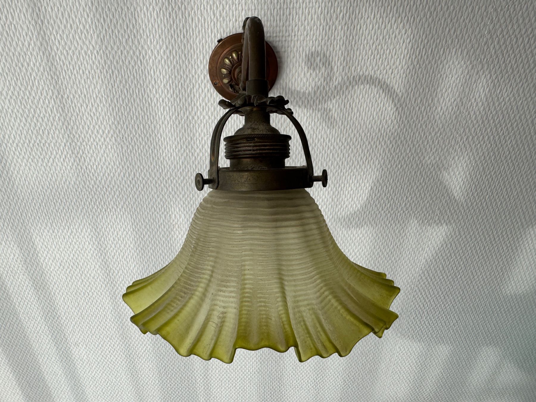 Lampade: Wandlampe mit Glasschirm Jugendstil – Usato da Egg b. Zürich venduto da chantilly-lace 5