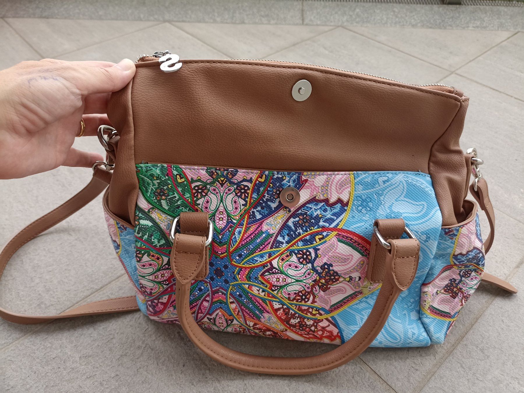 Desigual Taschen für Damen: Borsa da donna Daesigual – Gebraucht aus Camorino von cieloazzurro 4